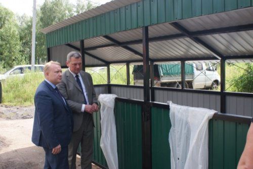 В Ярославле меняют площадки для мусорных контейнеров
