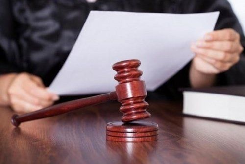 В Ярославле мальчик борется за лишение родительских прав своей матери