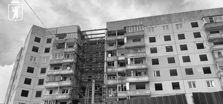 В Ярославле горел взорвавшийся дом