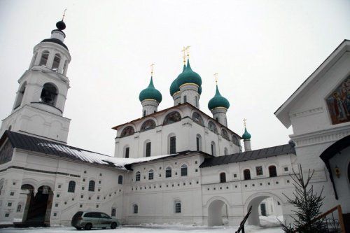 В ночь на Крещение в Ярославле организуют дополнительные рейсы автобусов до Толгского монастыря