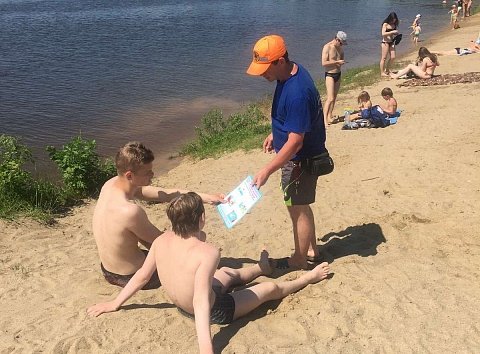 Как помочь пострадавшему от солнечного удара: инструкция