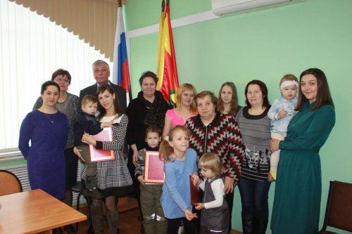 Пять многодетных семей бесплатно получили земли в Большесельском районе