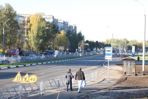 Подрядчик не успевает завершить работы на проспекте Авиаторов. Ему дали ещё неделю