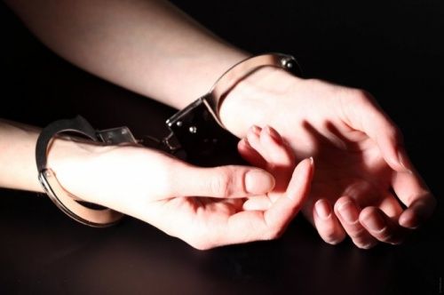 В Ярославской области мать троих детей задушила пьяного мужа, избившего её сына