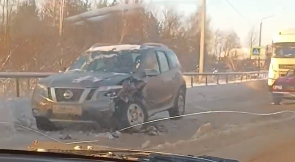 В Ярославской области произошло массовое ДТП с участием автомобиля «Почты России»_228707