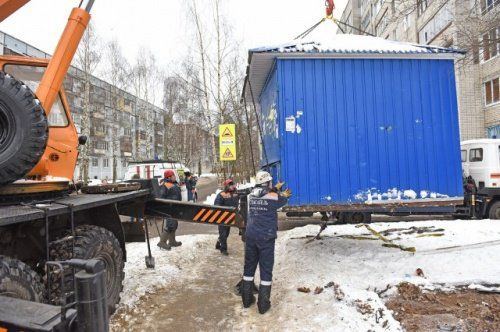 В Ярославле на улице Пирогова убрали заброшенный ларек