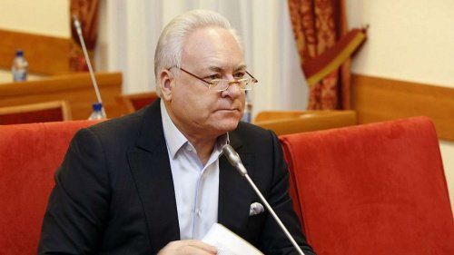 Анатолий Лисицын: «Тиражировать герб города на ограждениях невозможно»