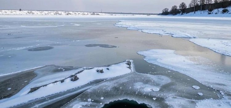 В Ярославле официально запретили выходить на лёд