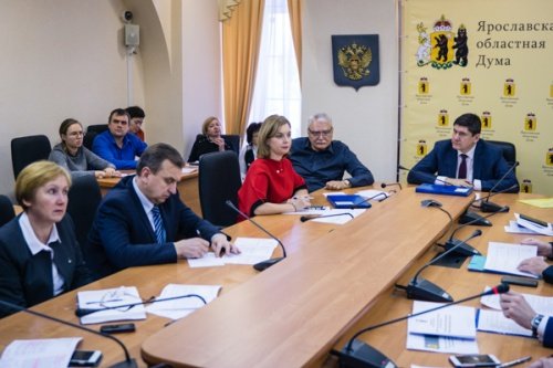 Зарплаты ярославских докторов почти в два раза выше, чем в среднем по экономике. Это официальные данные