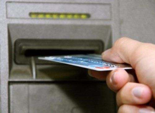 У жительницы Ярославля украли с банковской карты 60 тысяч рублей 