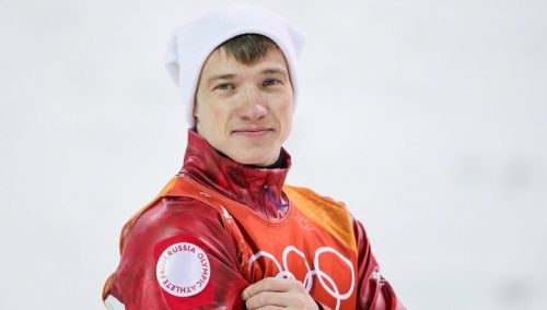 Олимпийскому чемпиону Илье Бурову и его тренеру подарят квартиры в Ярославле