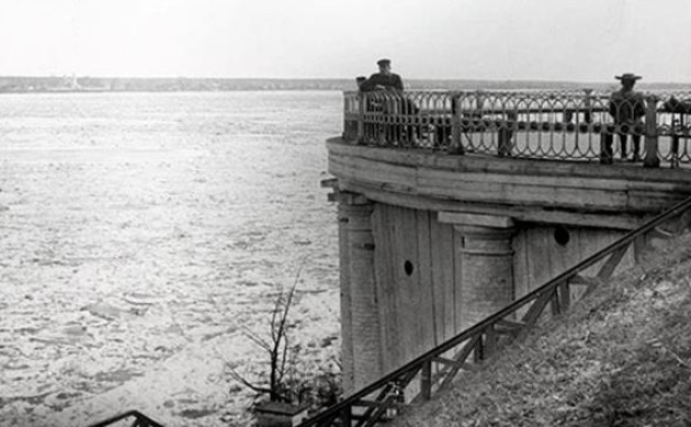 В Ярославле отремонтируют видовую площадку на Волжской набережной почти за 42 миллиона 