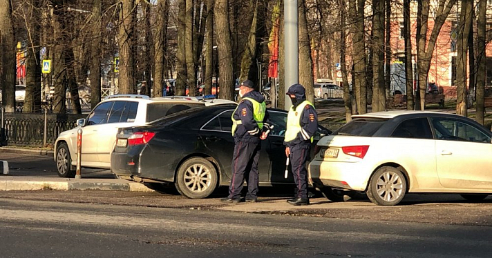 На машине не проехать: где и когда будет перекрыто движение в Ярославле
