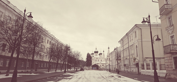 На пяти улицах в центре Ярославля вводят запрет парковки