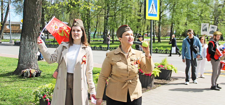 Слёзы, цветы и «Ура»: как Ярославль встретил 81-ю годовщину Победы_315795