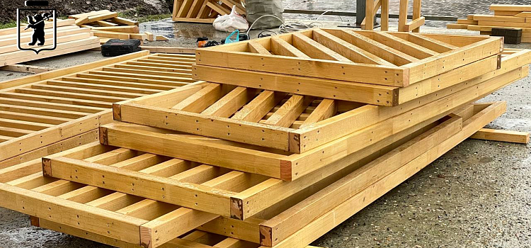 В ярославском парке монтируют новую сцену_306136