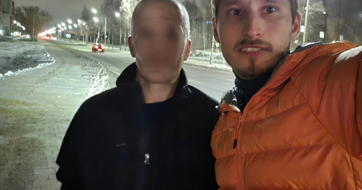 Под Ярославлем волонтёры вывели из леса заблудившегося мужчину и доставили его домой