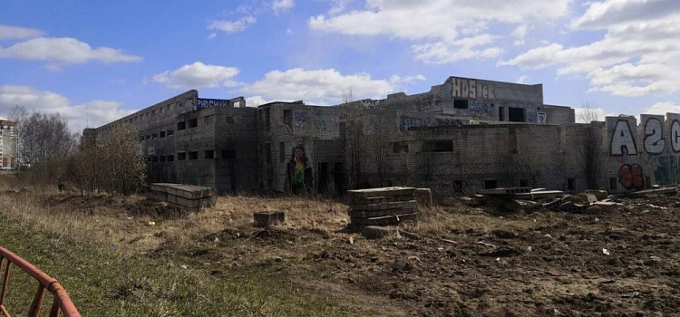 Ярославские приставы арестовали имущество строительной компании за долги