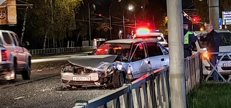 В Рыбинске в ДТП пострадали двое молодых людей