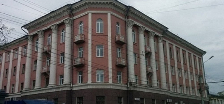 Здание детской больницы в Ярославле отдали под жилье и офисы