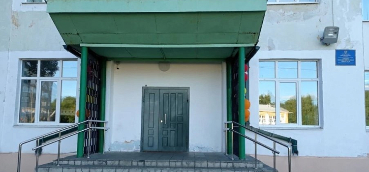 Учительнице пришлось уйти: подробности избиения преподавателя в рыбинской школе