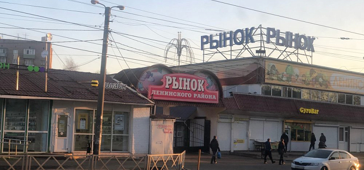Предупредили о подводных камнях: в Ярославле презентовали проект Ленинского рынка