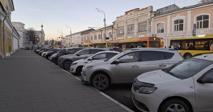Разметку для платных парковок в Ярославле нанесли неправильно