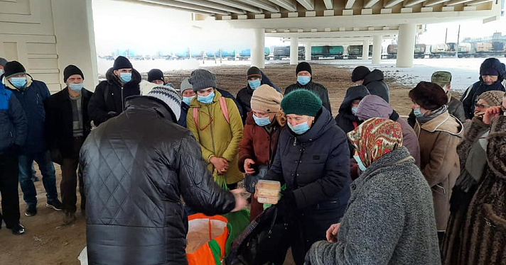 «Одному подняться со дна крайне сложно»: история руководителя фонда помощи бездомным