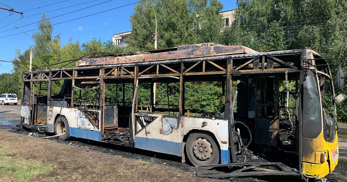 В Рыбинске прямо на линии сгорел троллейбус