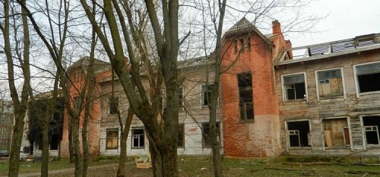 В Ярославле снесли здание школы, где училась Валентина Терешкова. Градозащитники намерены обратиться в прокуратуру