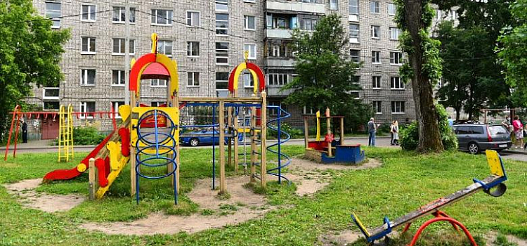 Жители Ленинского района Ярославля потребовали убрать опасный городок