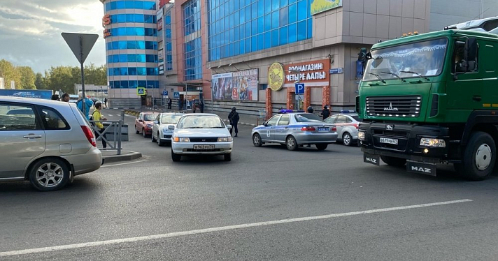 В Ярославле эвакуировали торговый центр