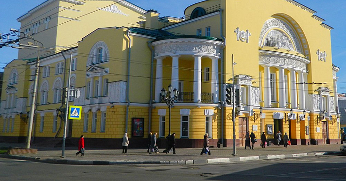 Владимир Путин поддержал предложение присвоить Волковскому театру особый статус