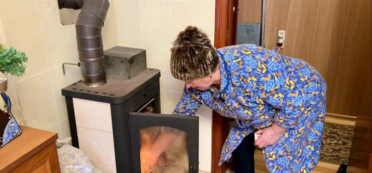 В Ярославской области пенсионерка установила в квартире буржуйку, чтобы согреться