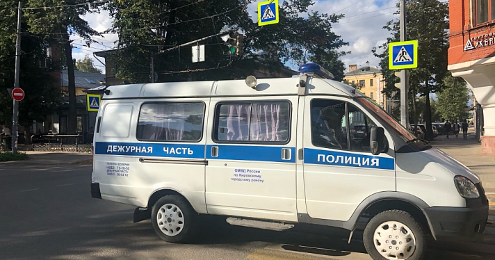В Ярославской области молодой человек с ножом ограбил аптеку