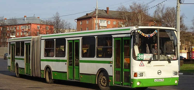 В «Яргортрансе» рассказали, как будут ходить автобусы №30 и № 32 в майские праздники 
