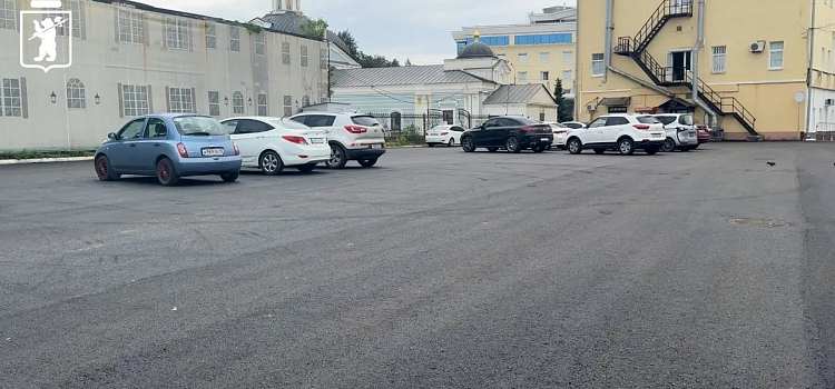 Въезд на одну из ярославских парковок изменился_320345