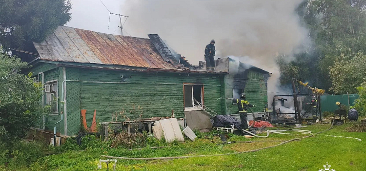 В пожаре, который произошёл в Ярославле, пострадали малыши и взрослые_318852