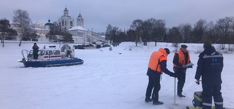 Толщина льда на реках Ярославля стала безопасной