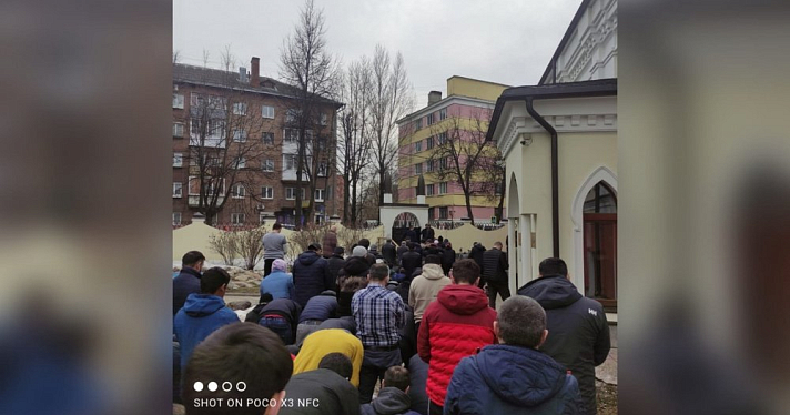 «Люди молятся на асфальте»: ярославец пожаловался на нехватку мечетей в городе