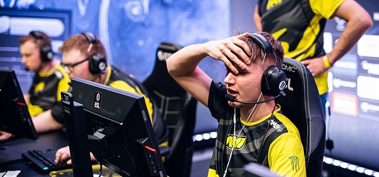 Зеркало на сегодня: в DOTA 2 вышел патч 7.27