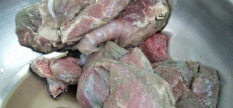 В Рыбинске студенты отравились тухлым мясом: департамент образования проведет проверку