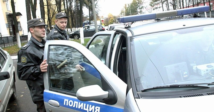 В утонувшей машине обнаружили два трупа: подробности ДТП в Некоузском районе