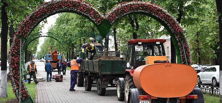 На проспекте Ленина в Ярославле уберут арки-сердца