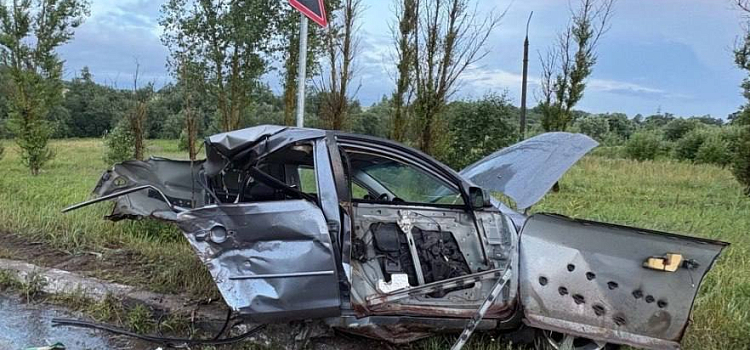 В Ярославской области в ДТП у Октябрьского пострадали два человека_319309