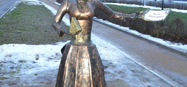 Скульптуру из Мышкина признали самым необычным памятником в России