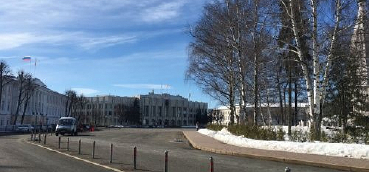 В Ярославле ограничат остановку и стоянку на Советской площади