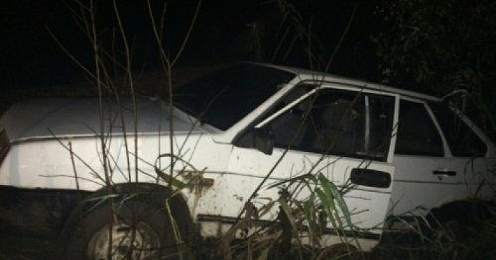 В Угличском районе водитель легкового автомобиля угодил в кювет 