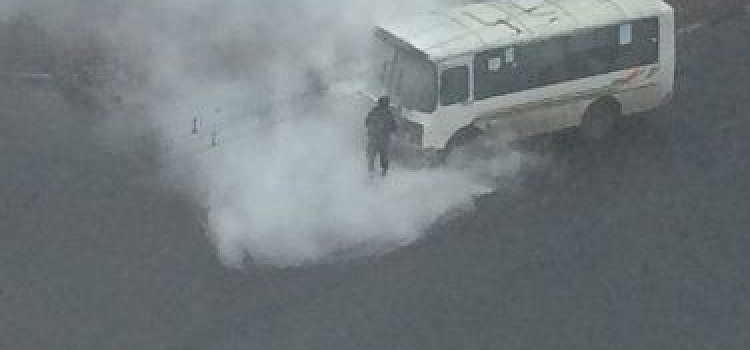 В Ярославле на Московском проспекте сгорел пригородный автобус 