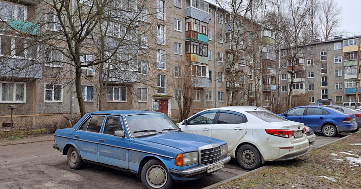 В Дзержинском районе Ярославля назвали дворы, которые благоустроят в ближайшие два года